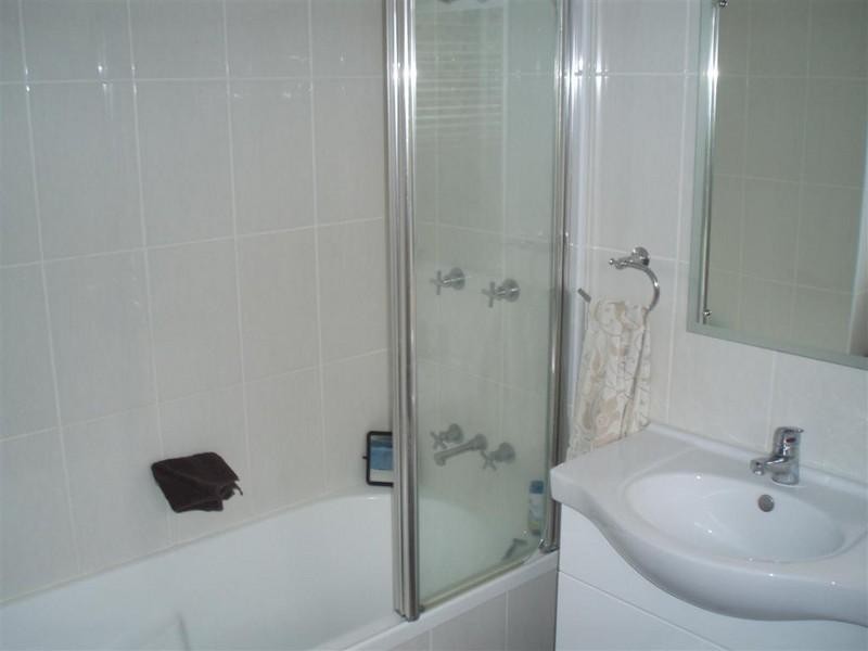 4 Dee Street, Mount Morgan QLD 4714