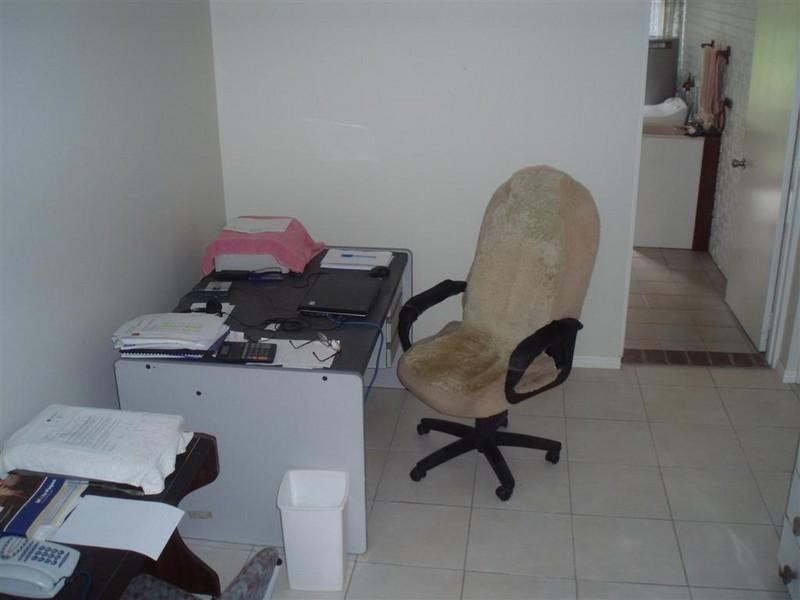 4 Dee Street, Mount Morgan QLD 4714