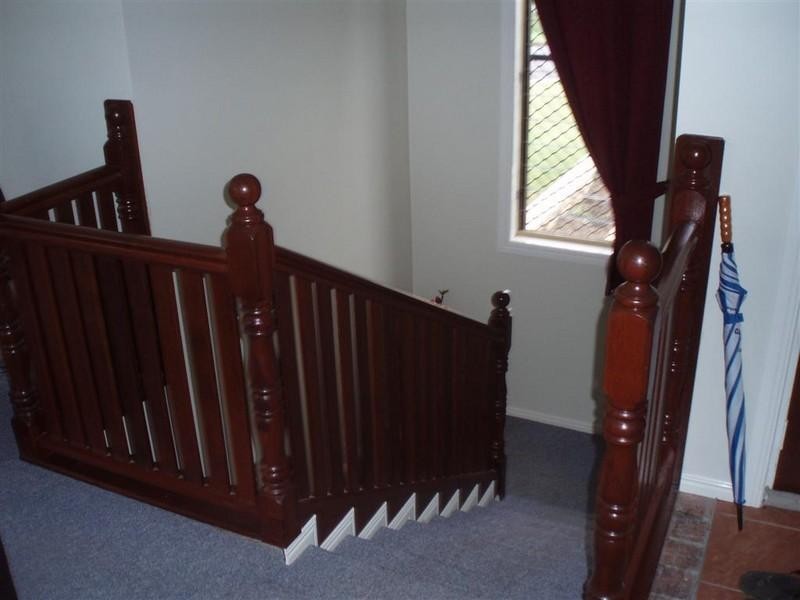 4 Dee Street, Mount Morgan QLD 4714