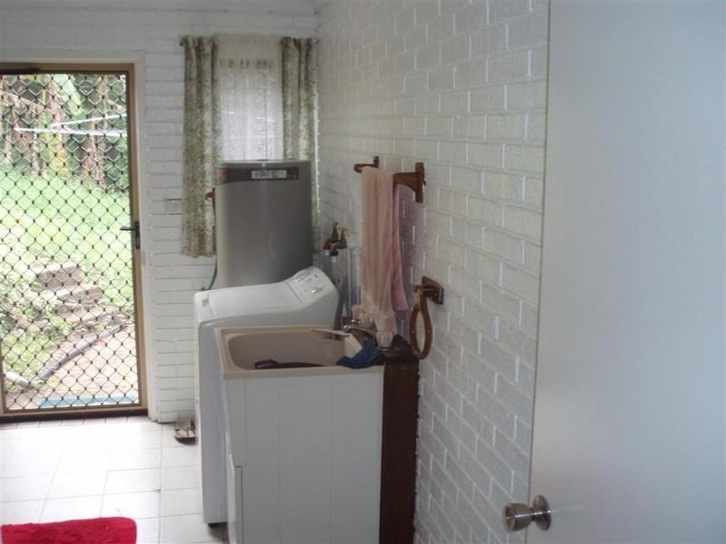 4 Dee Street, Mount Morgan QLD 4714