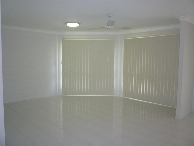 2 Kate Street, Gracemere QLD 4702