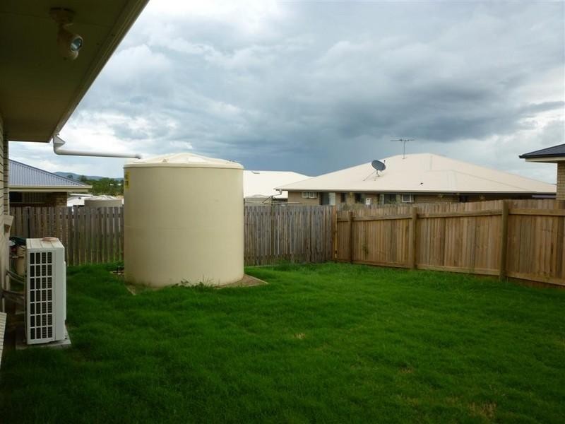 2 Kate Street, Gracemere QLD 4702