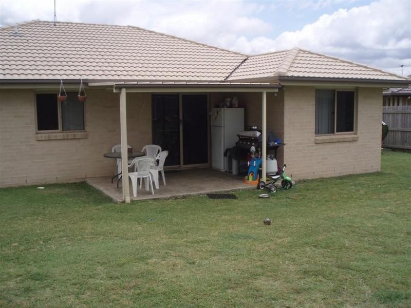 8 Corella Drive, Gracemere QLD 4702