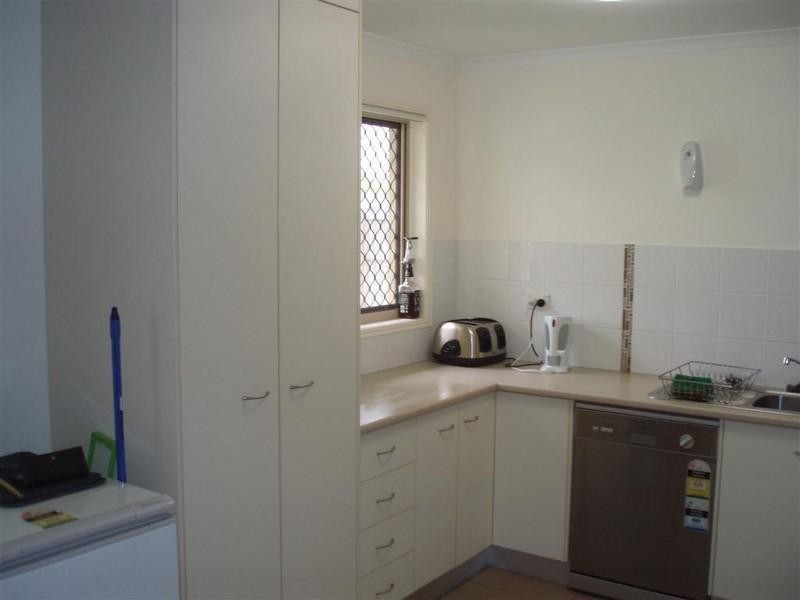 8 Corella Drive, Gracemere QLD 4702