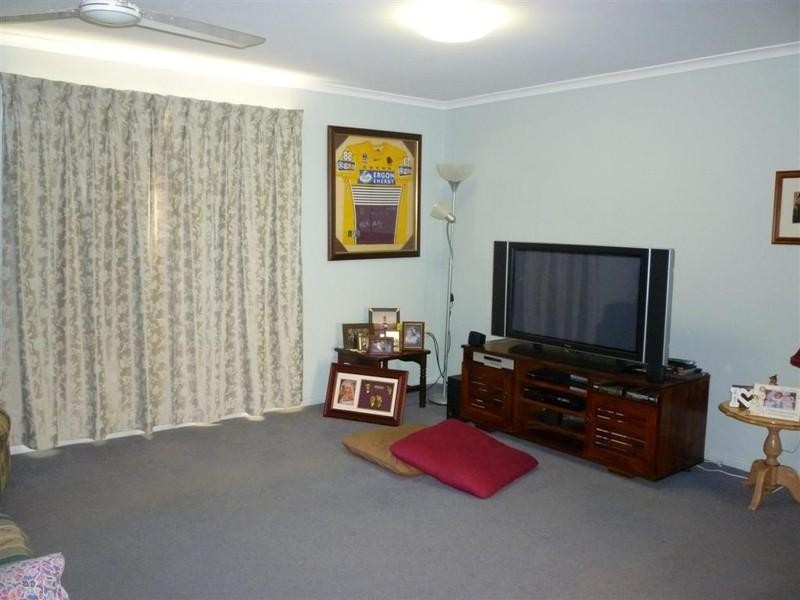 23 Sunrise Crescent, Gracemere QLD 4702