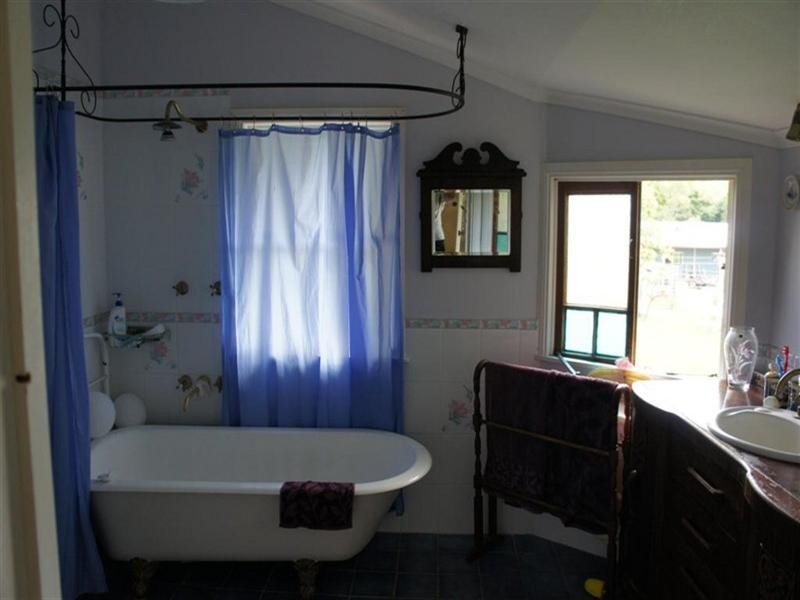 52547 Burnett Highway, Bouldercombe QLD 4702