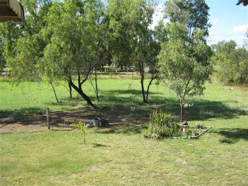 4 Pink Lily Street, Pink Lily QLD 4702