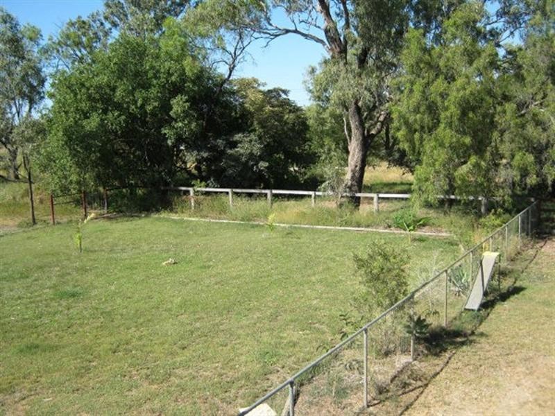 4 Pink Lily Street, Pink Lily QLD 4702