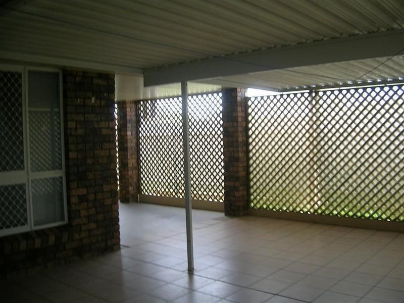 34 Deakin Close, Gracemere QLD 4702