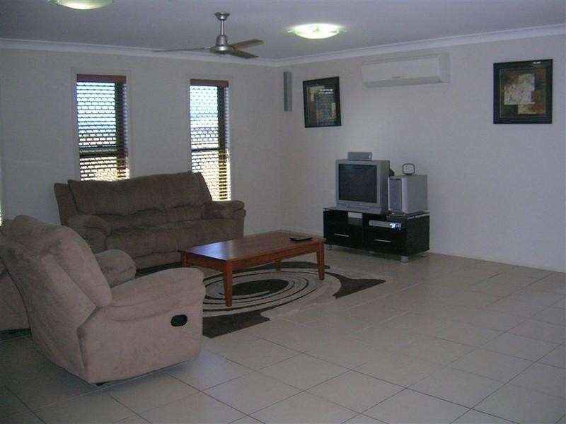 13 John Oxley Drive, Gracemere QLD 4702
