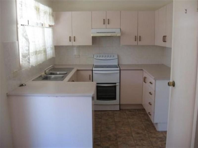 33 Sunrise Crescent, Gracemere QLD 4702