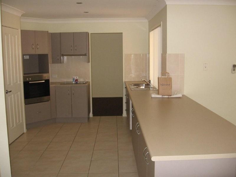 14 Davies Avenue, Gracemere QLD 4702