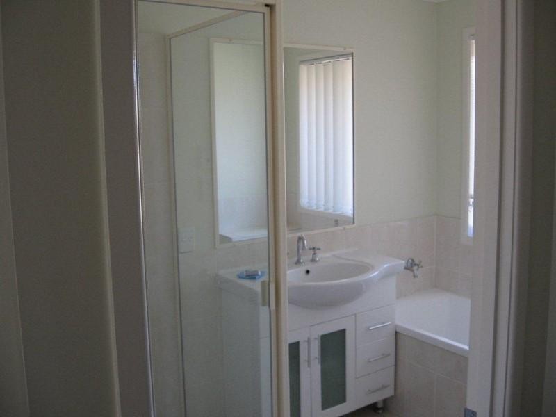 14 Davies Avenue, Gracemere QLD 4702