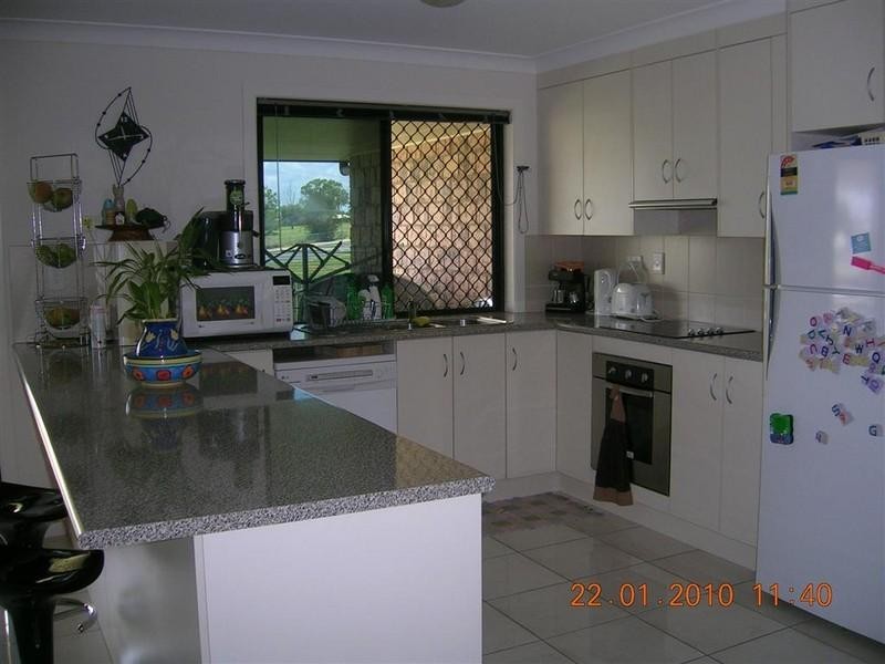 6 Bryce Court, Gracemere QLD 4702