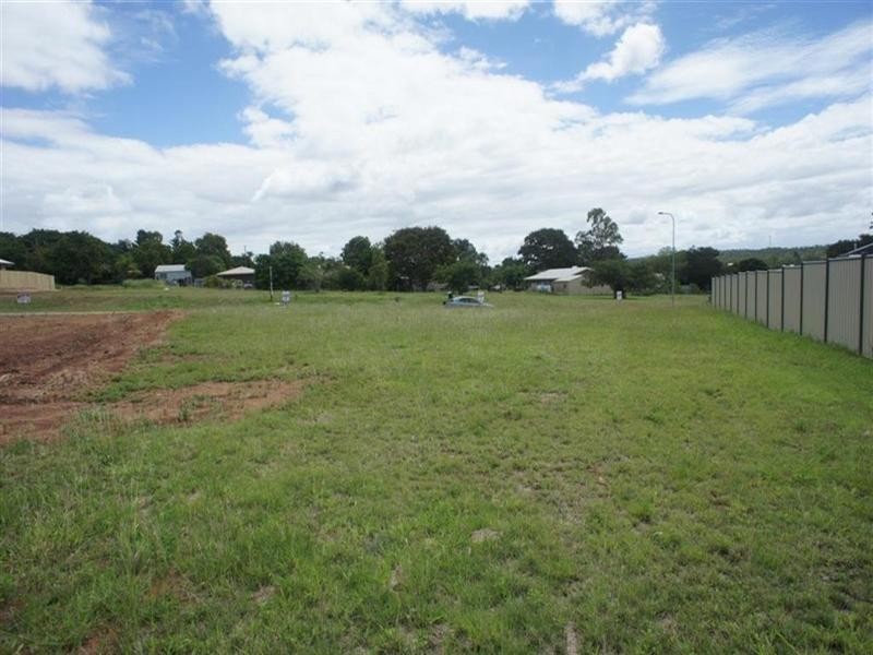 23 Jamie Crescent, Gracemere QLD 4702