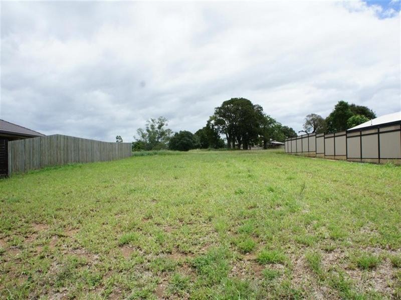 15 Broadhurst Drive, Gracemere QLD 4702