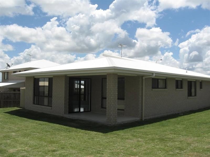 24 John Oxley Drive, Gracemere QLD 4702