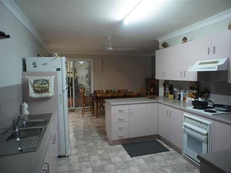 49 Harnsworth Road, Alton Downs QLD 4702