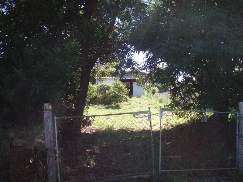 11 Dobbs, Mount Morgan QLD 4714