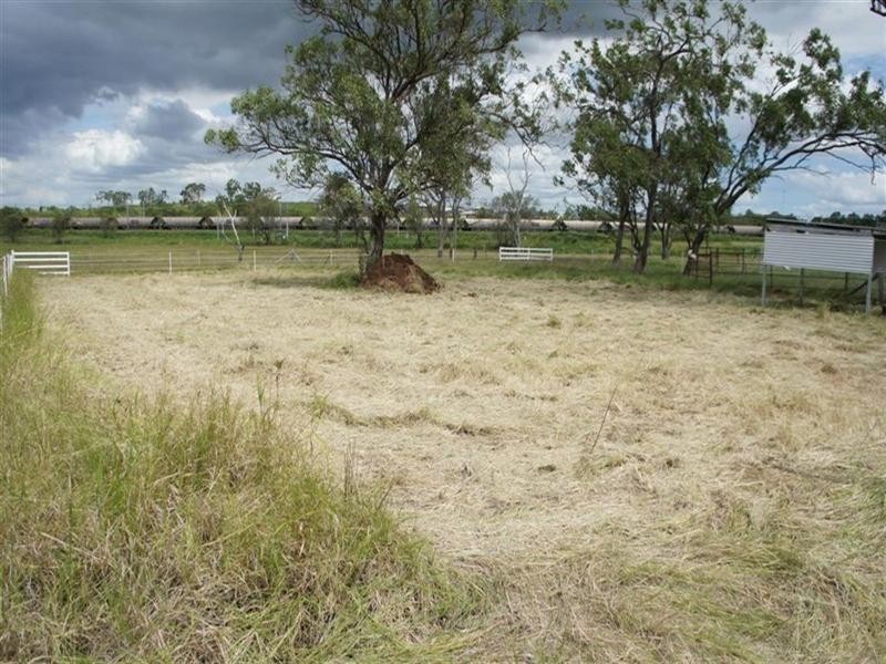 68 Old Capricorn Highway, Gracemere QLD 4702