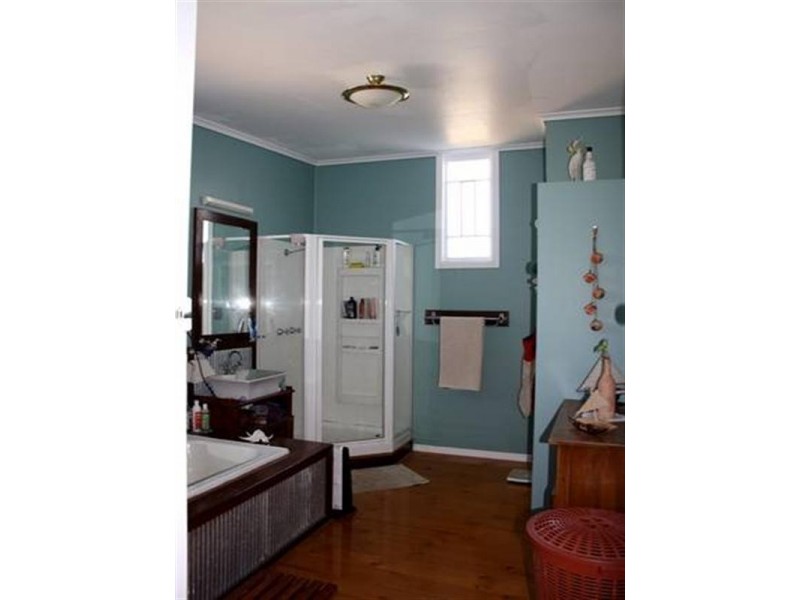 19 Gowdie Street, Mount Morgan QLD 4714