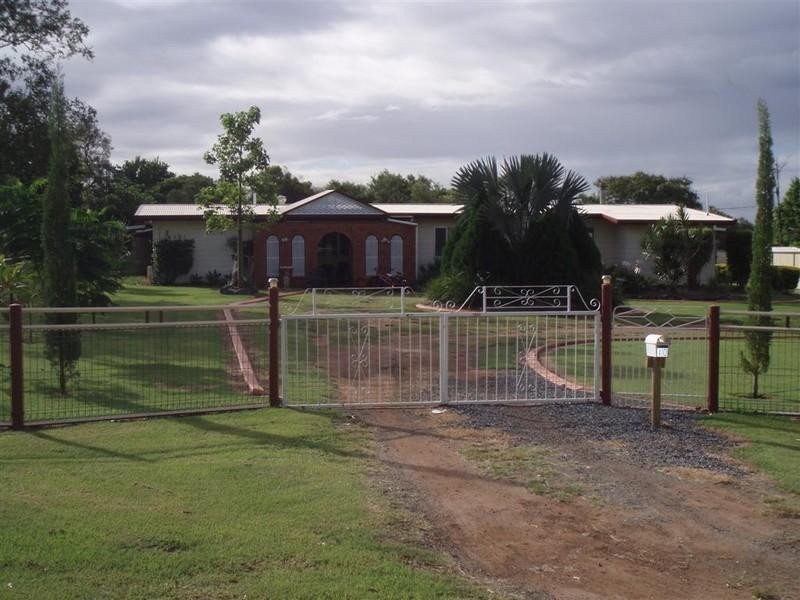 10 Glover Street,, Gracemere QLD 4702