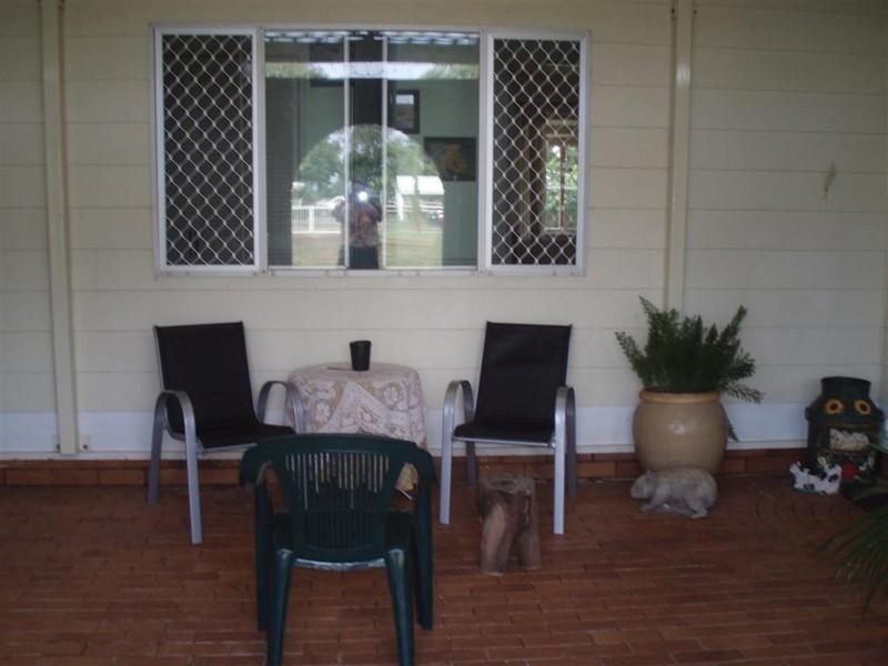 10 Glover Street,, Gracemere QLD 4702