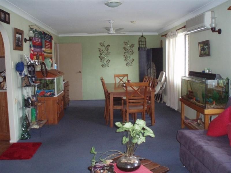 10 Glover Street,, Gracemere QLD 4702