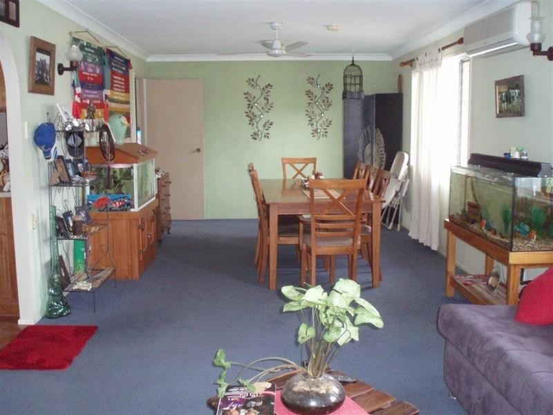 10 Glover Street,, Gracemere QLD 4702