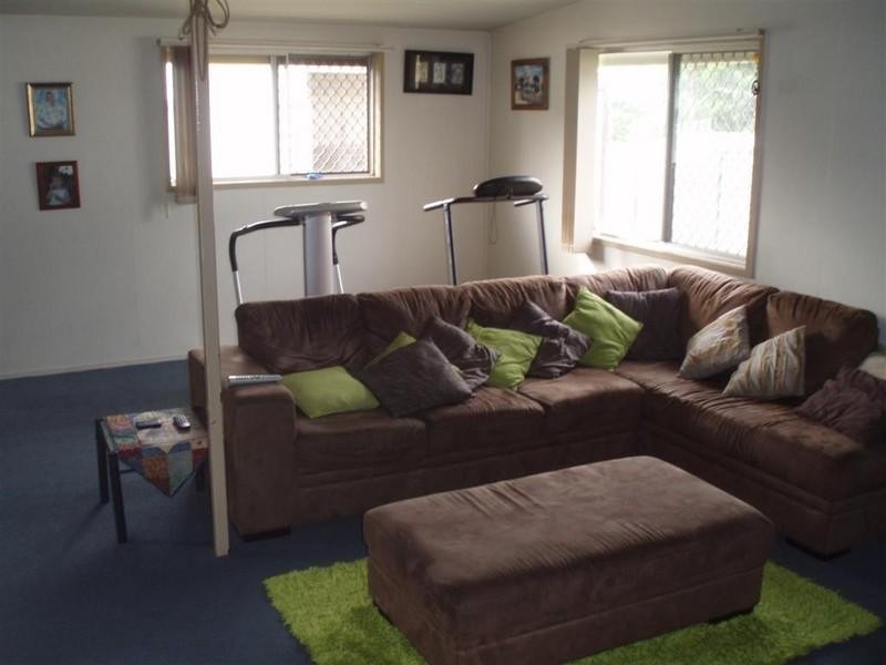 10 Glover Street,, Gracemere QLD 4702