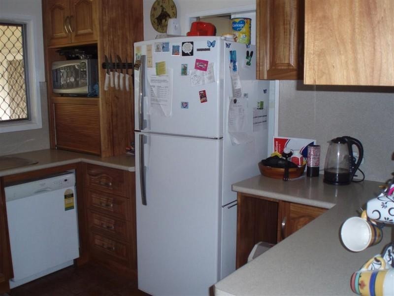 10 Glover Street,, Gracemere QLD 4702