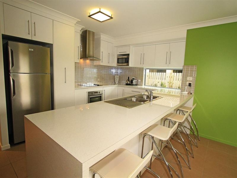 12 Rosella Drive, Gracemere QLD 4702