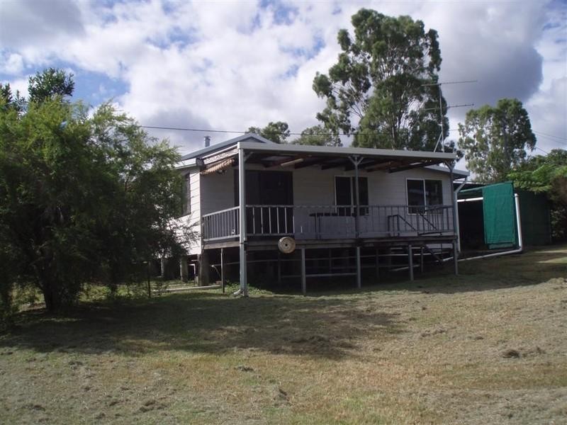 4 Queen Street, Mount Morgan QLD 4714