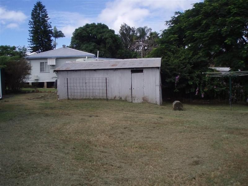 4 Queen Street, Mount Morgan QLD 4714