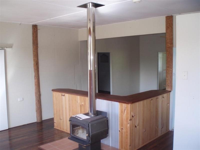 4 Queen Street, Mount Morgan QLD 4714