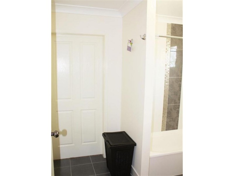 19 Archer Road, Gracemere QLD 4702