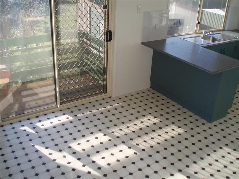 16 Stover Street, Gracemere QLD 4702