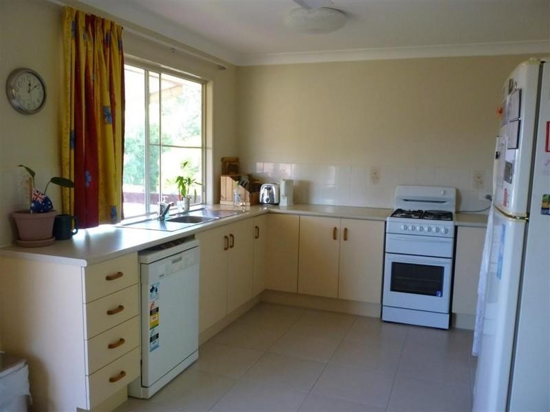1 Banksia Street, Gracemere QLD 4702