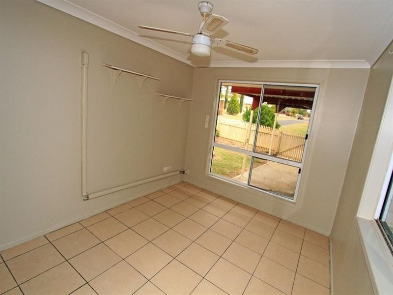 24 Hutchings Street, Gracemere QLD 4702