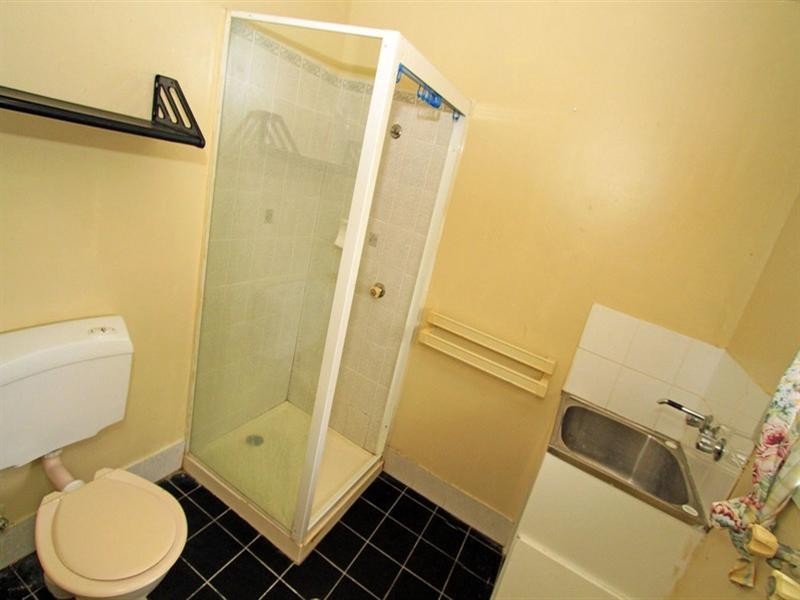 24 Hutchings Street, Gracemere QLD 4702