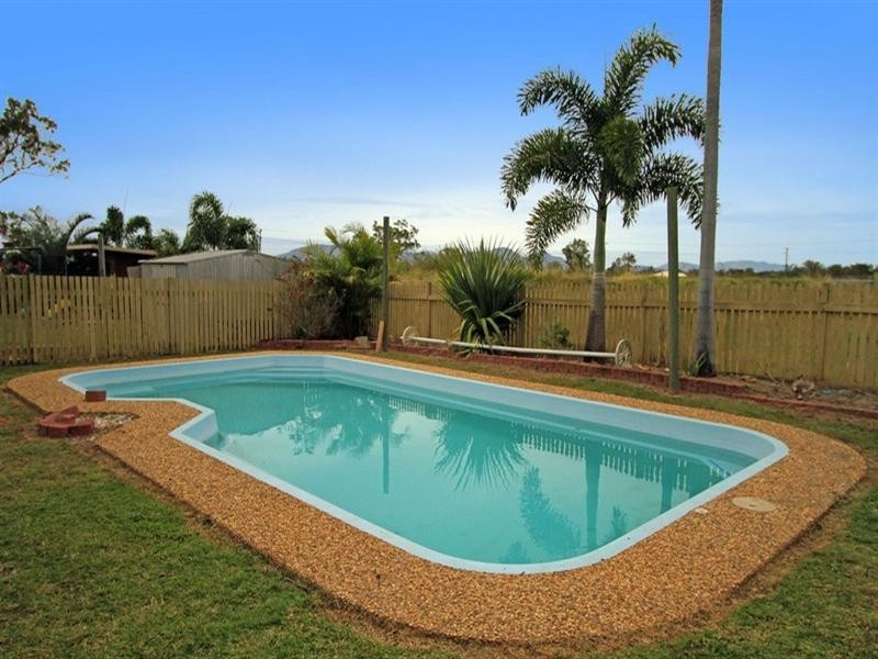 24 Hutchings Street, Gracemere QLD 4702