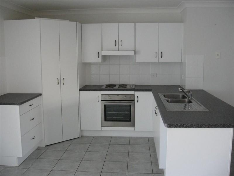 25 Seonaid Place, Gracemere QLD 4702