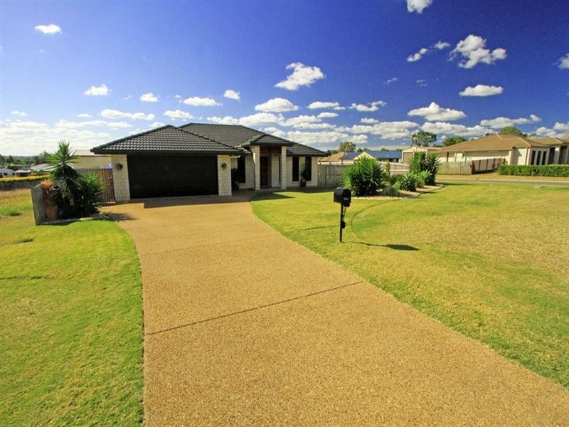 8 Breakspear Street, Gracemere QLD 4702