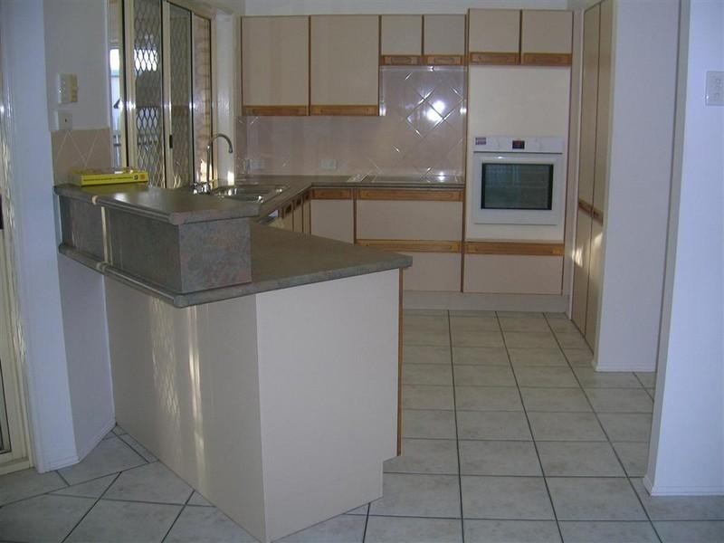 18 Dunnett Street, Gracemere QLD 4702