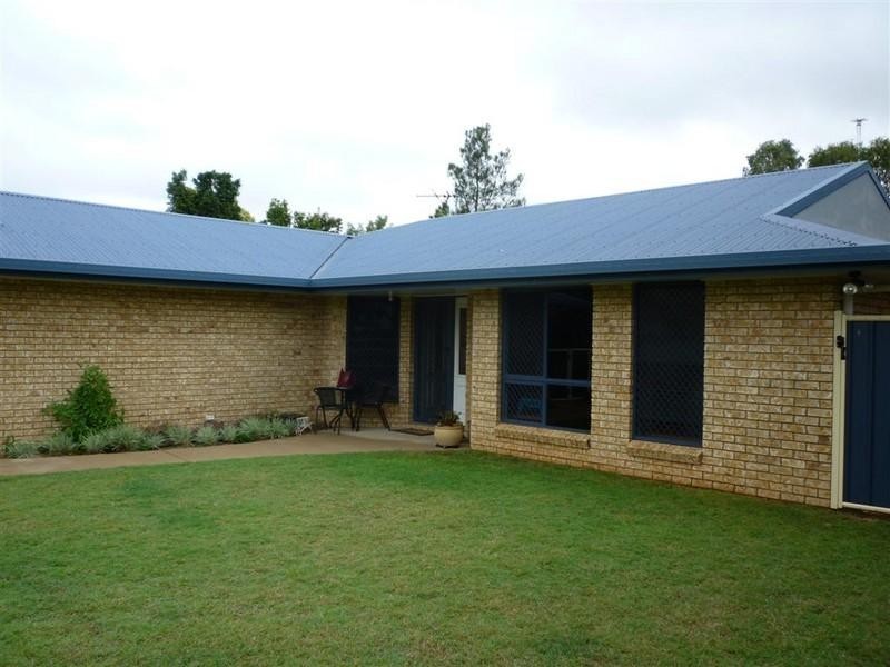 14 Buxton Drive, Gracemere QLD 4702