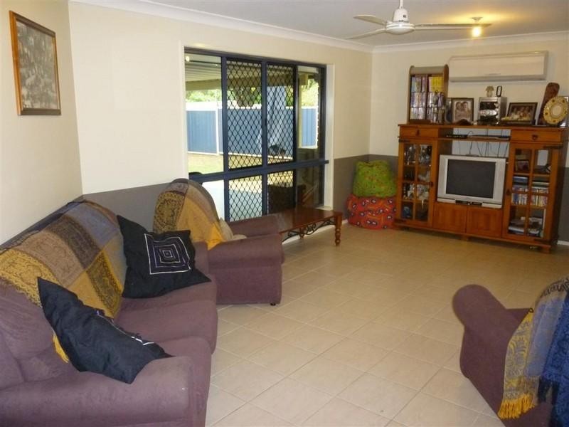 14 Buxton Drive, Gracemere QLD 4702