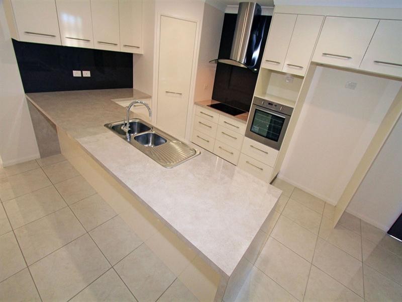 25 Jamie Crescent, Gracemere QLD 4702