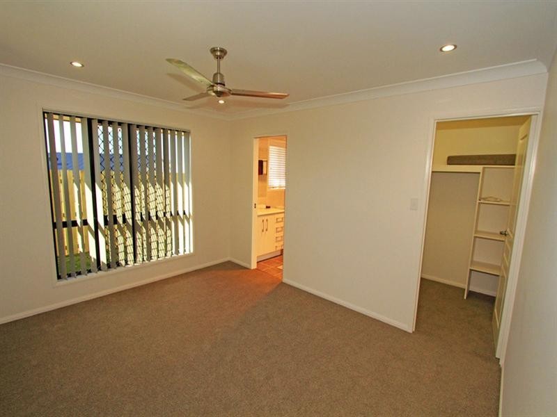 25 Jamie Crescent, Gracemere QLD 4702