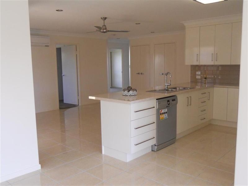 7 Rosella Drive, Gracemere QLD 4702