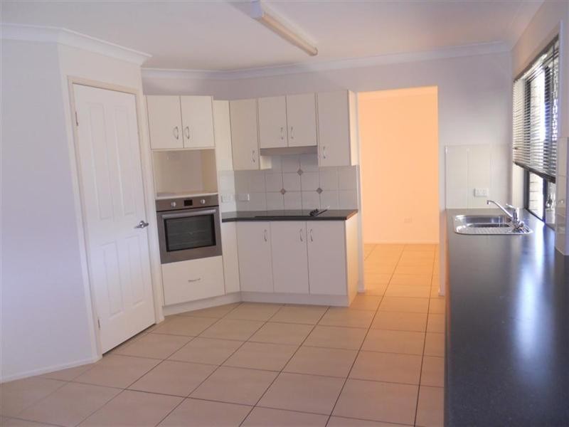 4 Cockatoo Court, Gracemere QLD 4702